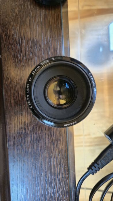Canon EF 50mm f/1.8 II