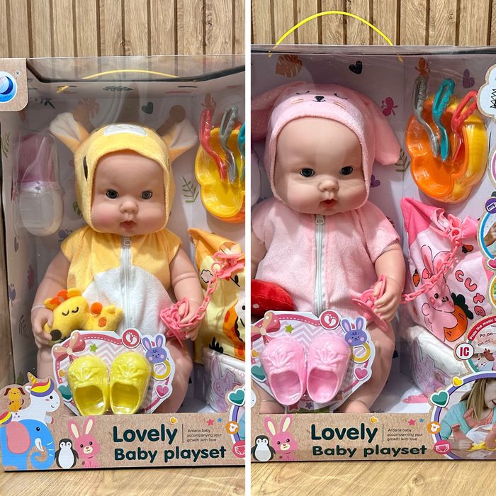 Пупс з аксесуарами, два види, 39 см (заплющує очі, ходить на горщик)