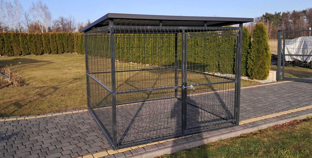 Kojec 2x2m z siatki panelowej