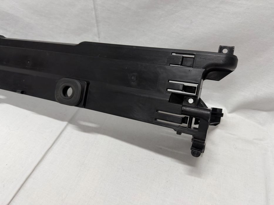 Ramka Obudowa Dolna Chłodnicy BMW 5 F10 F11