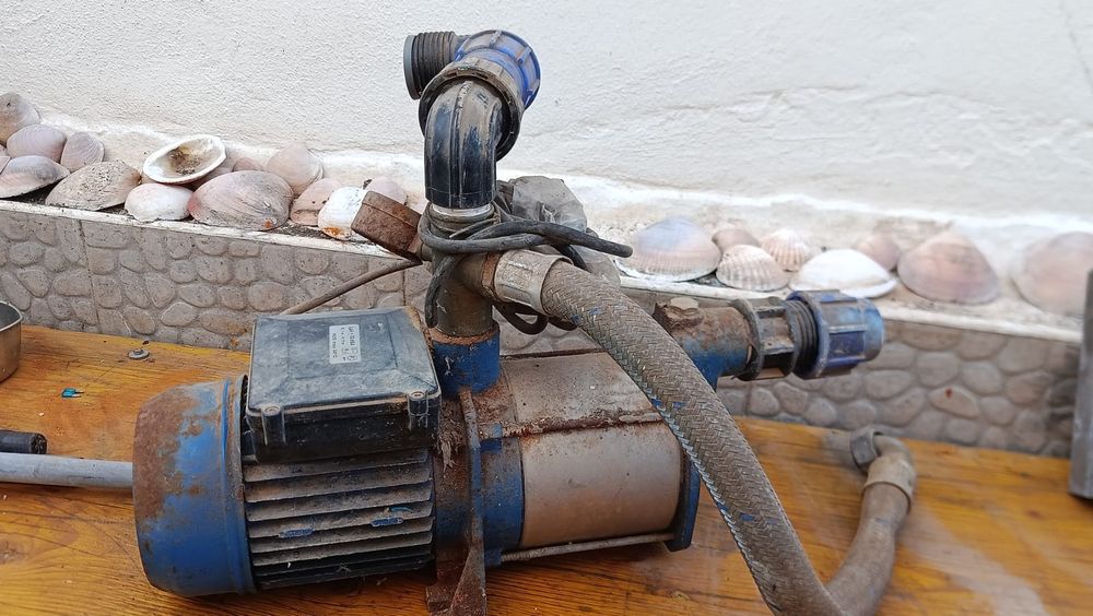 Vendo bomba de água