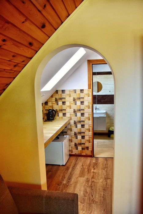 Pokoje blisko morza WICIE, dom wypoczynkowy JASKÓŁKA