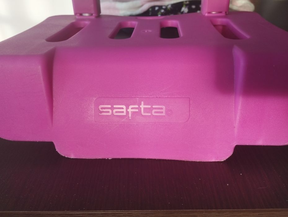 Porta mochilas, SAFTE