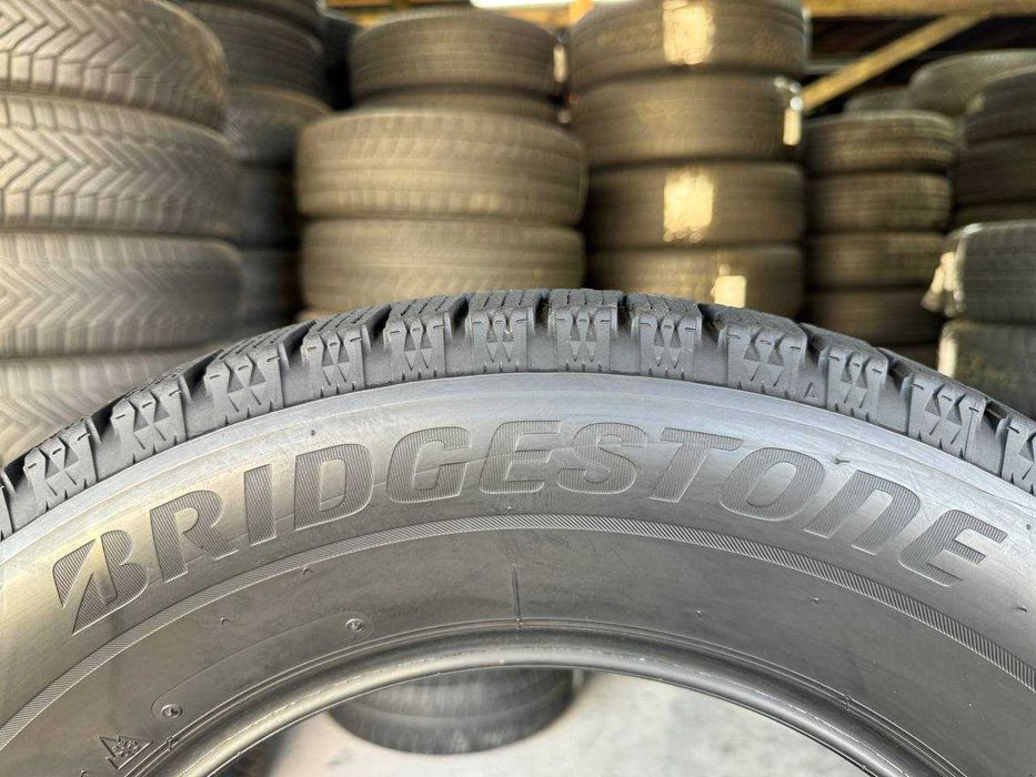 шини зима 215/65 r16 Bridgestone Blizzak VRX2 Арктична липучка