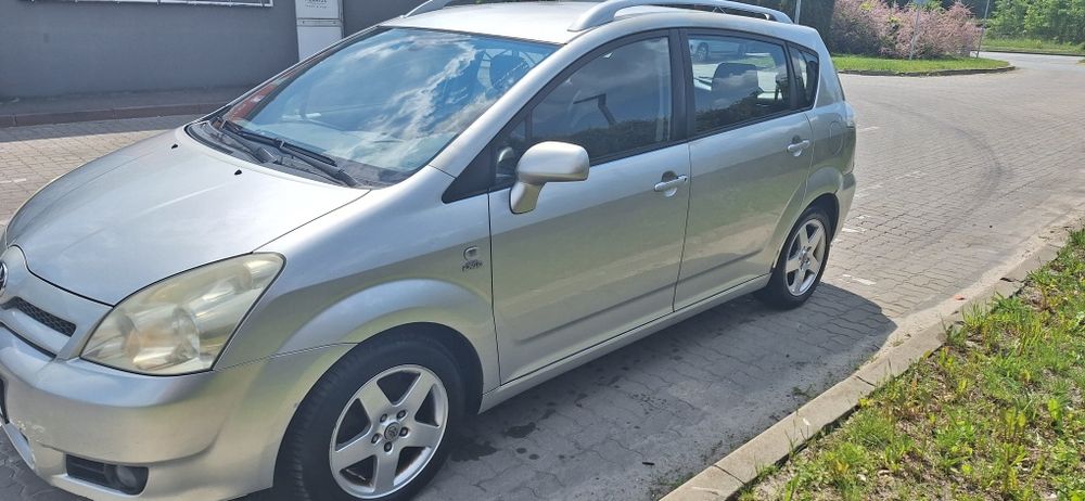 Toyota Corolla Verso 2005, 2.0