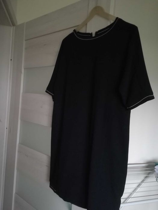 Sukienka czarna 36