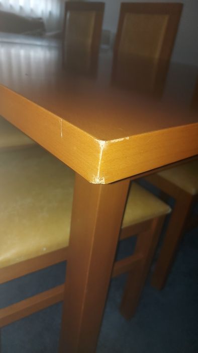 Vendo mesa de jantar +6 cadeiras