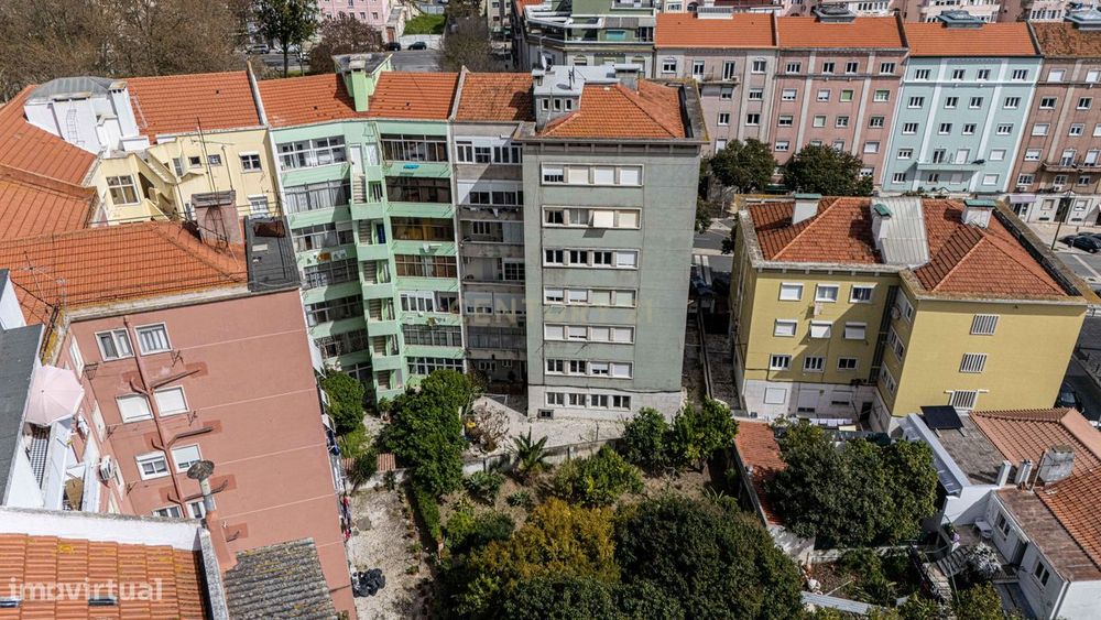 Apartamento T2 remodelado (Penha de França) -  (PROPOSTAS MULTIPLAS)