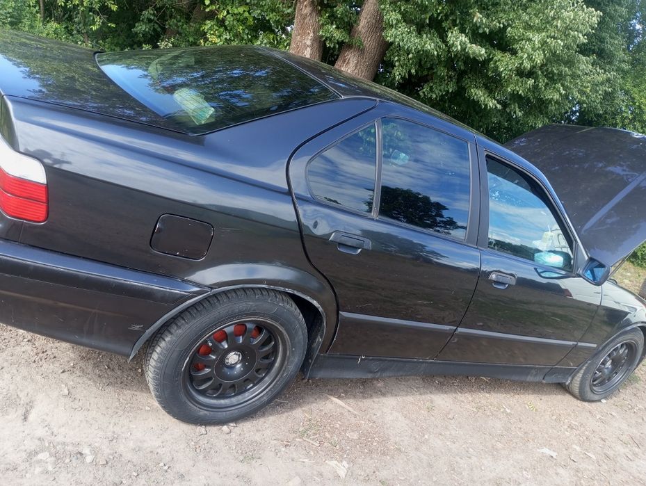 Продам BMW e 36,