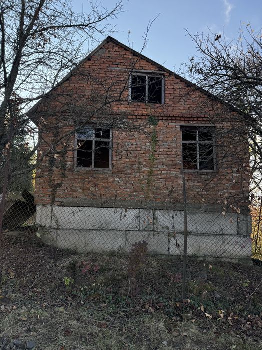 Продається дачний будинок.