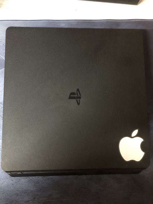 ps4 slime- com 6 anos de uso