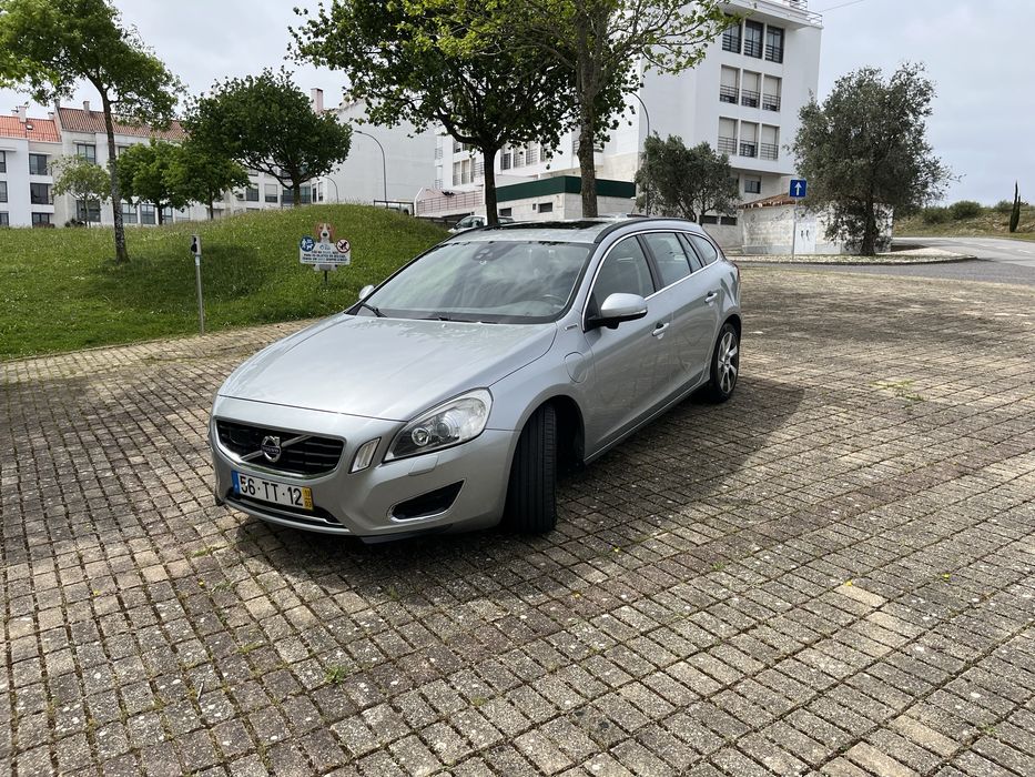 Volvo V60 D6 Híbrido Diesel  Valor negociavel!