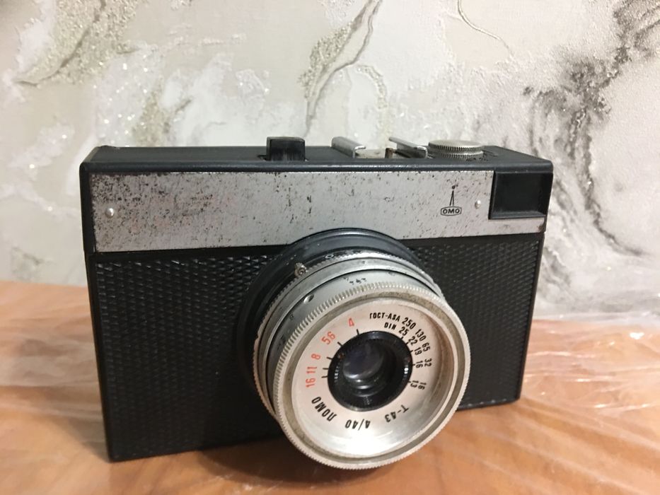 Продам б/у плёночный простой фотоаппарат ЛОМО Смена 8М