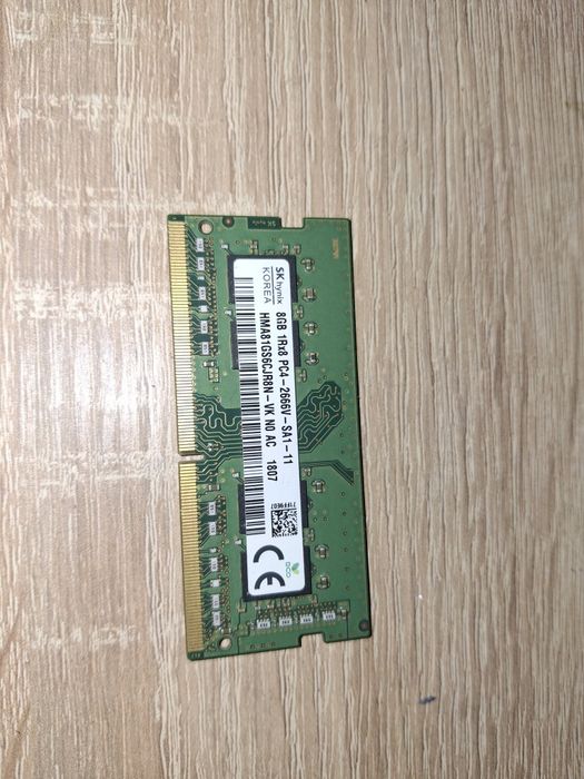 Оперативна пам'ять SK Hynix 8 ГБ DDR4 so-dimm