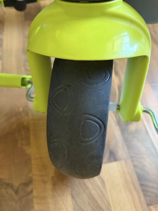 Триколісний дитячий велосипед Smoby Baby Balade