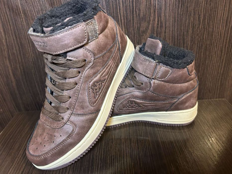 Продам кросівки Kappa