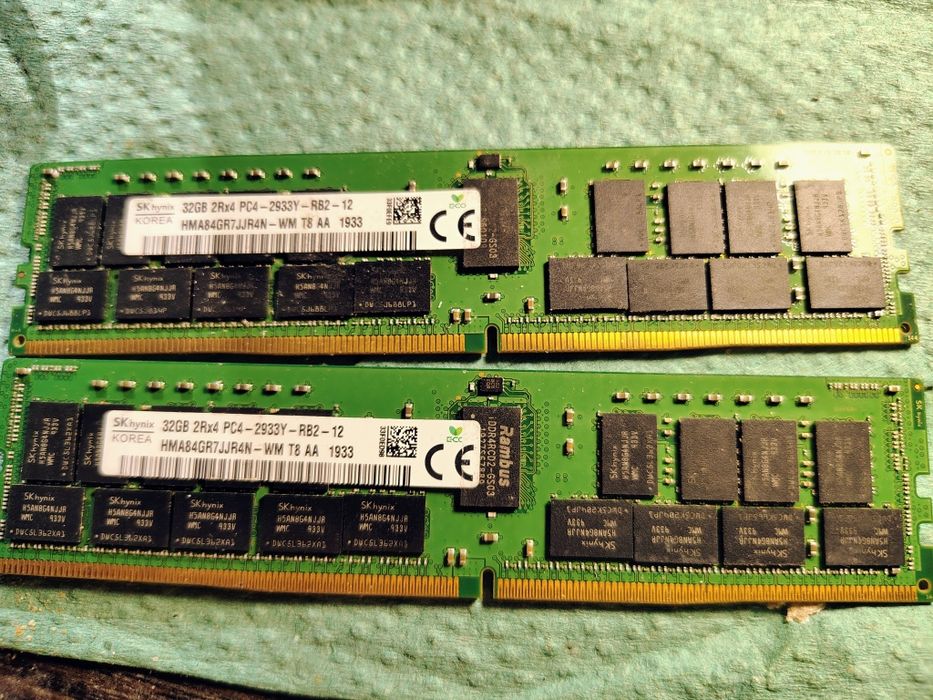 Серверна DDR4 DDR3 32GB 16Gb 8Gb 4Gb ECC reg 3200 2933 2666 2400 2133 12800