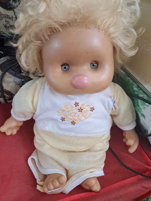 Boneco  vintage  da famosa