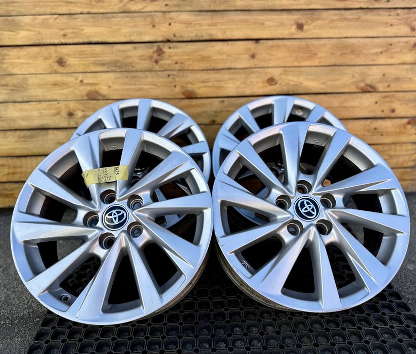 Диски оригінальні R17 5/114.3