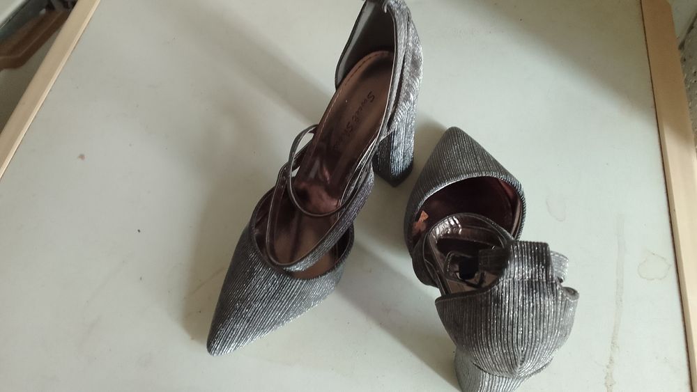 Vestidos blusa sapatos mulher