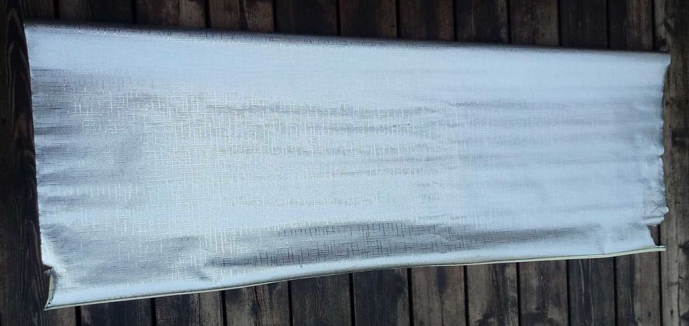 Materiał na roletę zaciemniającą do kampera 128cm x 33cm.
