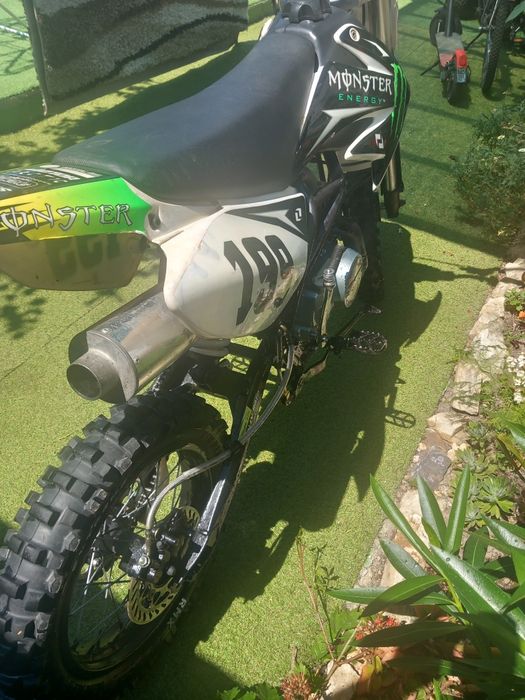 Vendo Pit Bike( motor Novo )