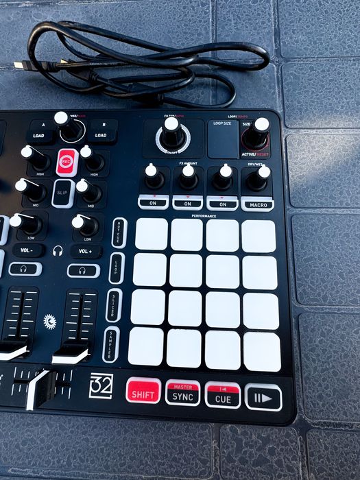 DJ Mesa Mistura Hercules P32DJ