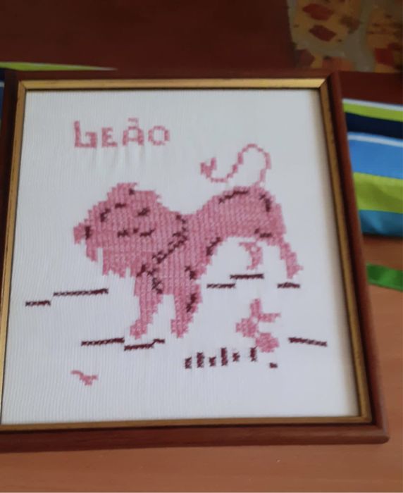 Quadros signos Leão, Capricórnio e Touro bordados à mão