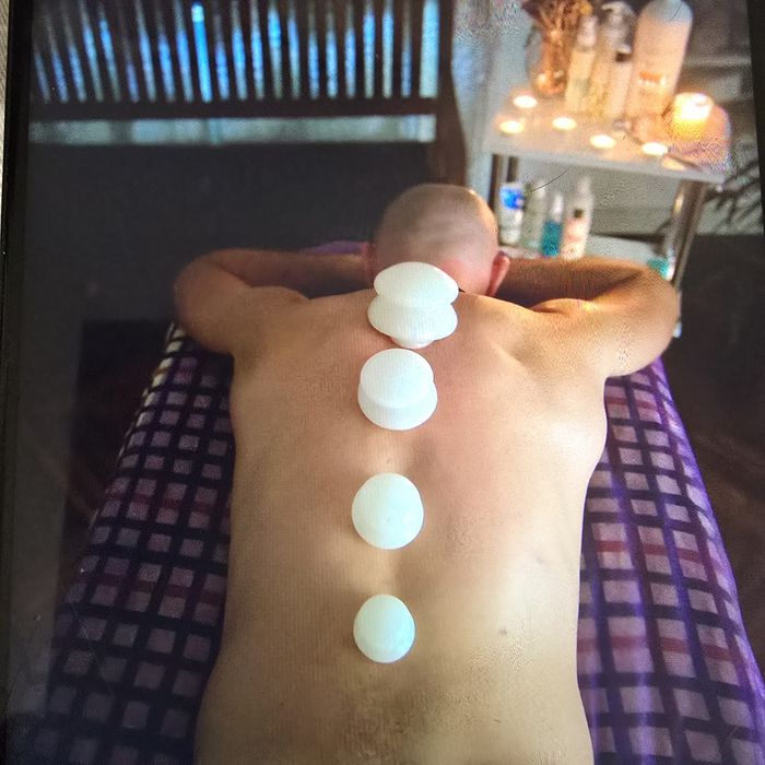 Масаж, на вулиці Труша