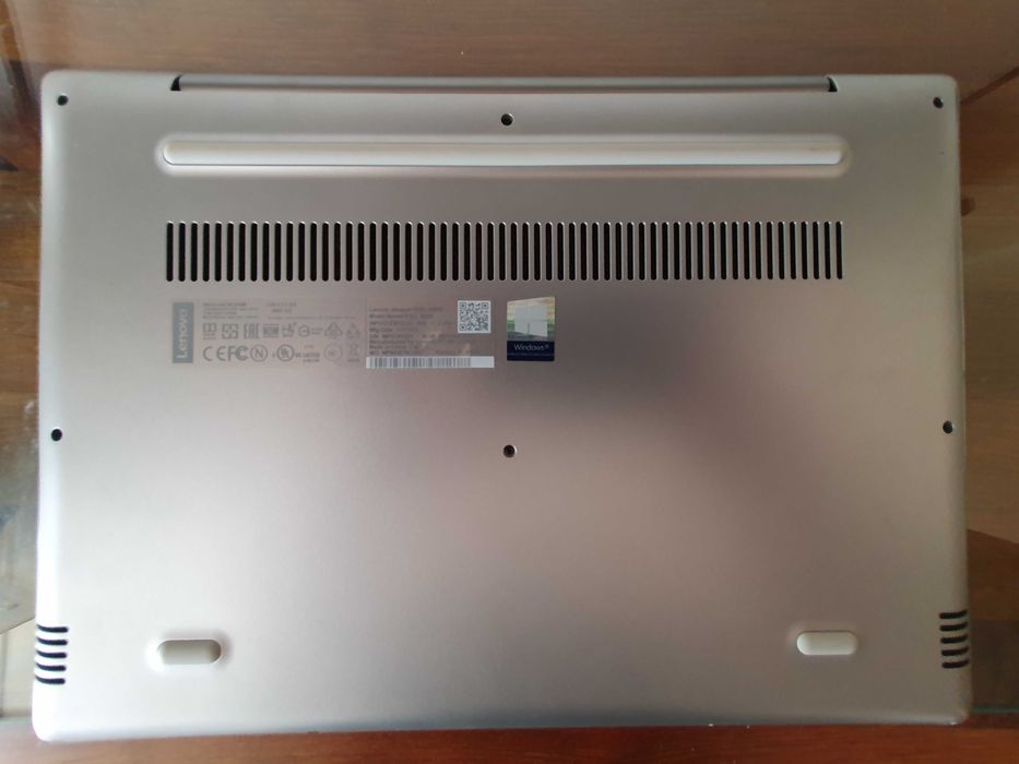 Lenovo Ideapad 520S i5-7200U CPU 2,50 GHz 2,70 GHz RAM 8 GB