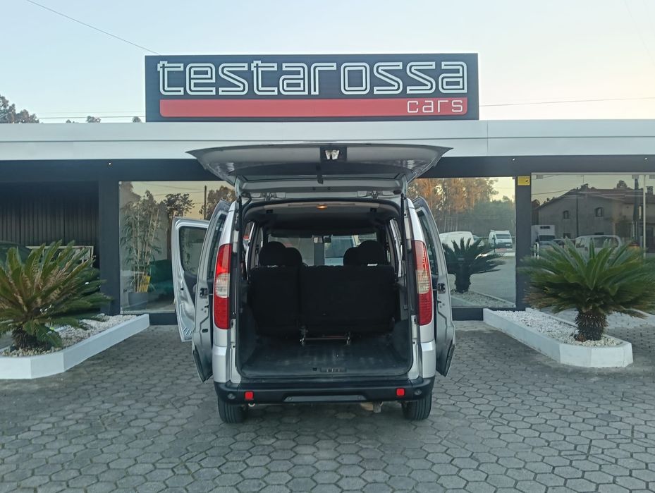 Fiat Doblo 1.3 multi-jet 5-Lugares