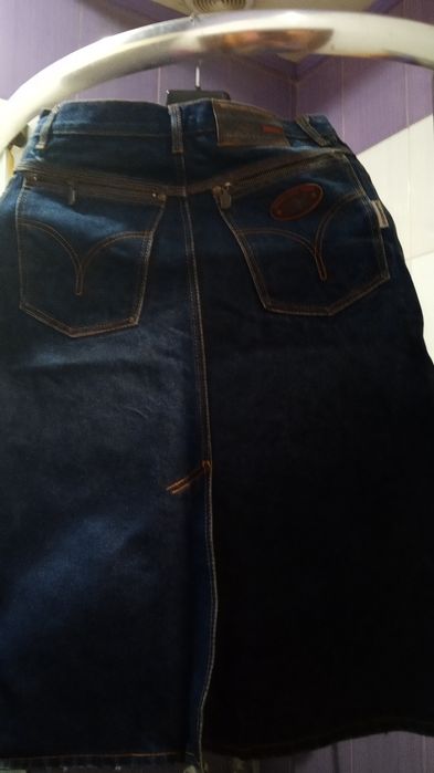Джинсовая юбка 46 - 48 размера.