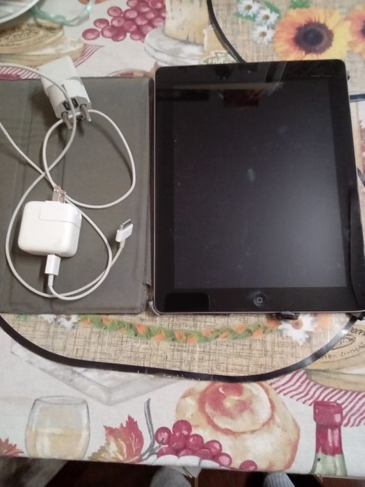 iPad планшет работает