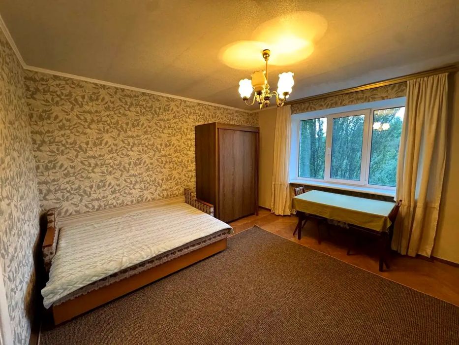 2-КІМНАТНА КВАРТИРА | вул. Петропавлівська, 15 | 2 спальні | Окрема кухня | Балкон