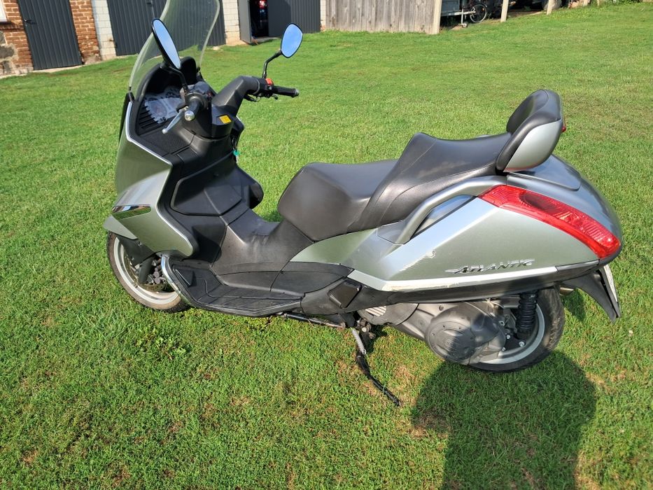 Skuter Aprilia Atlantic 500  Stan Bardzo Dobry