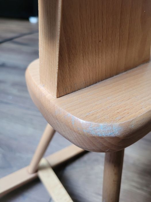 Drewniany konik na biegunach