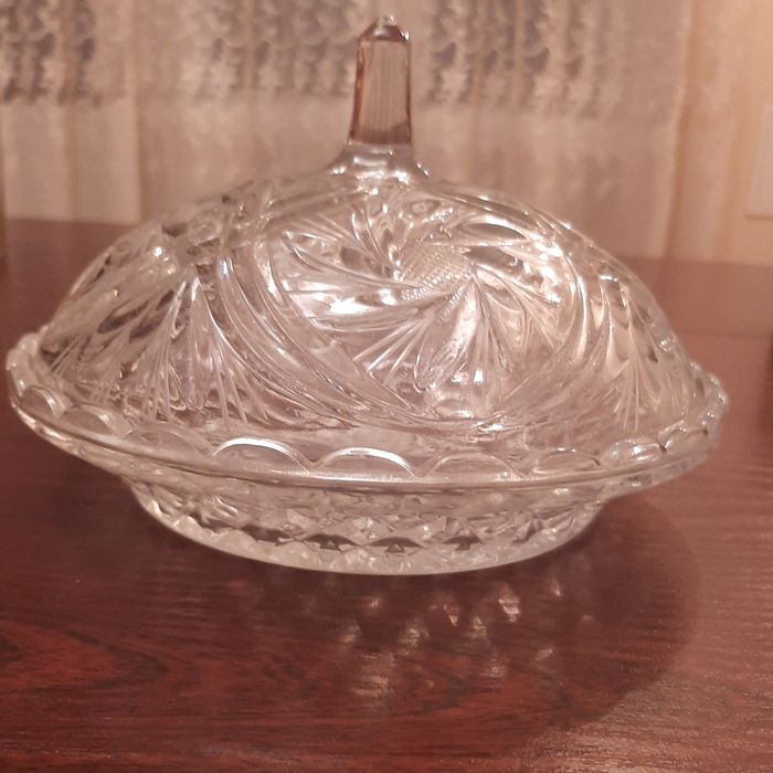 Кришталевий посуд