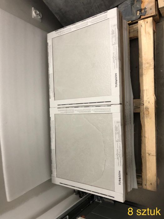 Plytki tubadzin grand cave white str