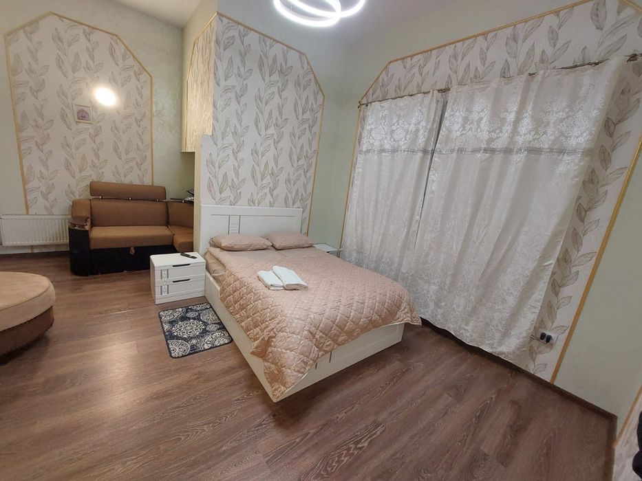 Апартаменти, квартира, подобово, ж/д,госпіталь,4 спальні місця