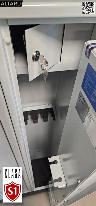 Sejf na broń długą S1• Szafa na broń 3szt + skrytka zamykana • 145 wys •ALTARO 23KL