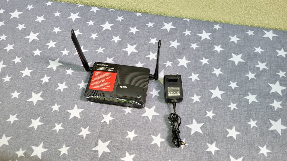 Роутер Keenetic lll.  (премиум роутер)