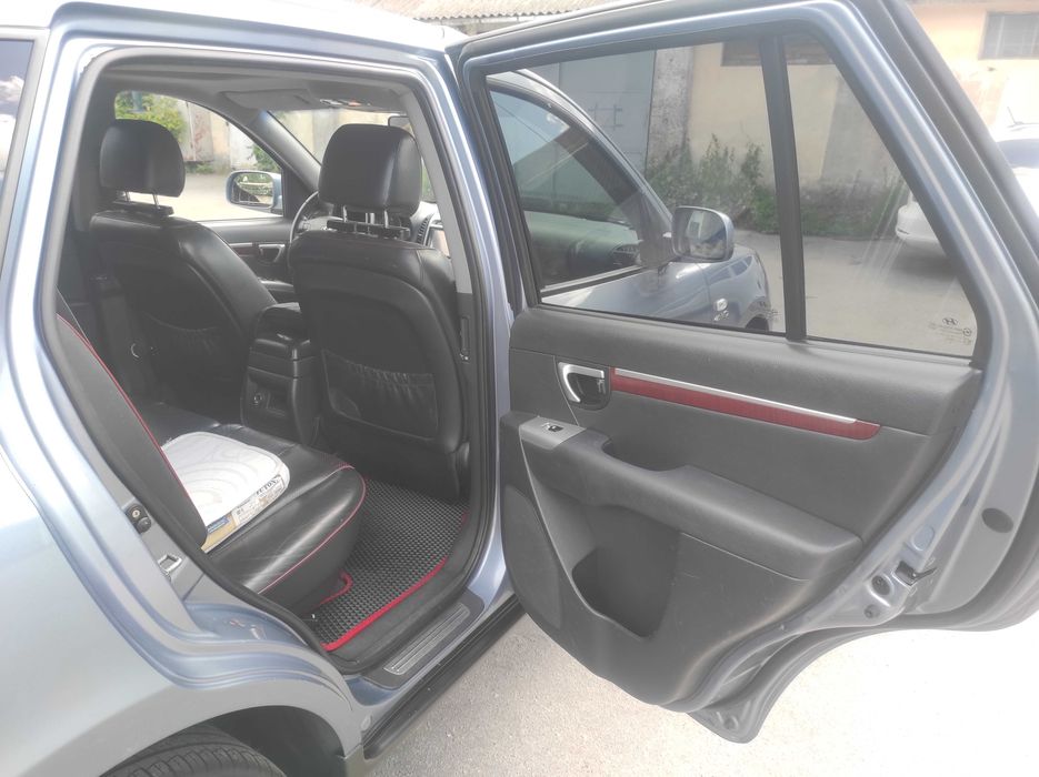 Продам автомобіль Hyundai santa fe