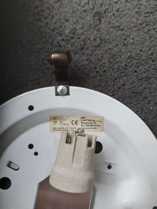 Sprzedam lampe przysufitowa plafon