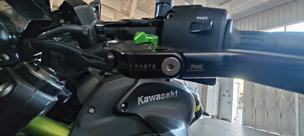 Kawasaki Z900 12/21