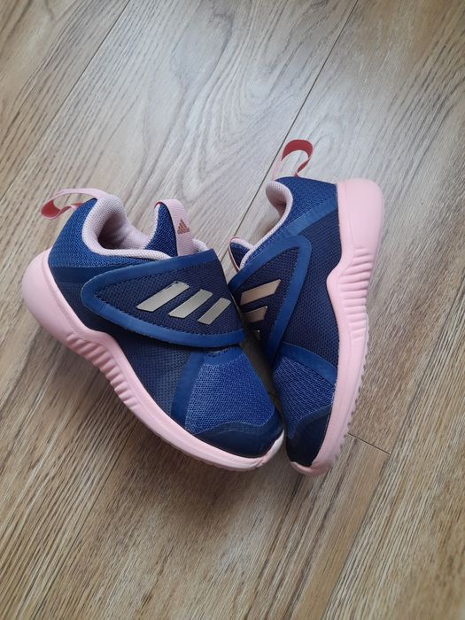 Кросівки Adidas 26р., устілка 16.5-17см., ідеальний стан.