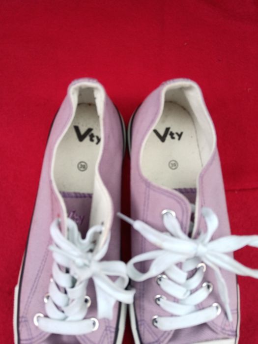 Кеди  жіночі  нові