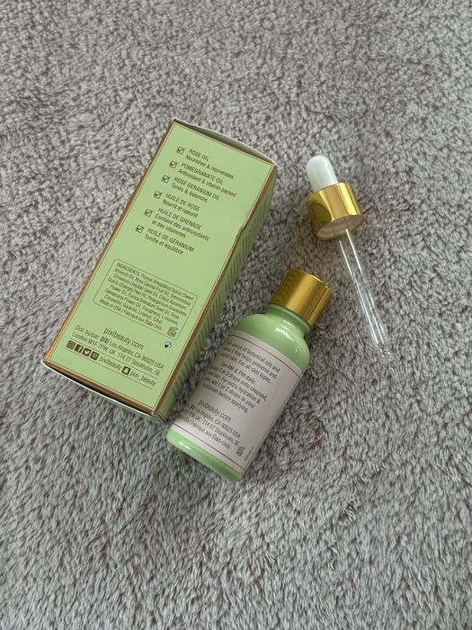 Nowy olejek do twarzy Pixi Rose oil blend