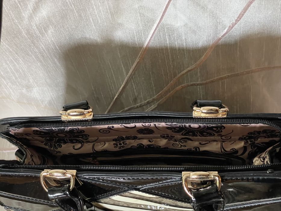 Nowa elegancka torebka damska