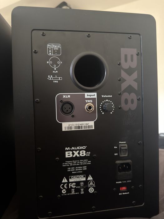 M-Audio BX8 D2 monitory studyjne, para