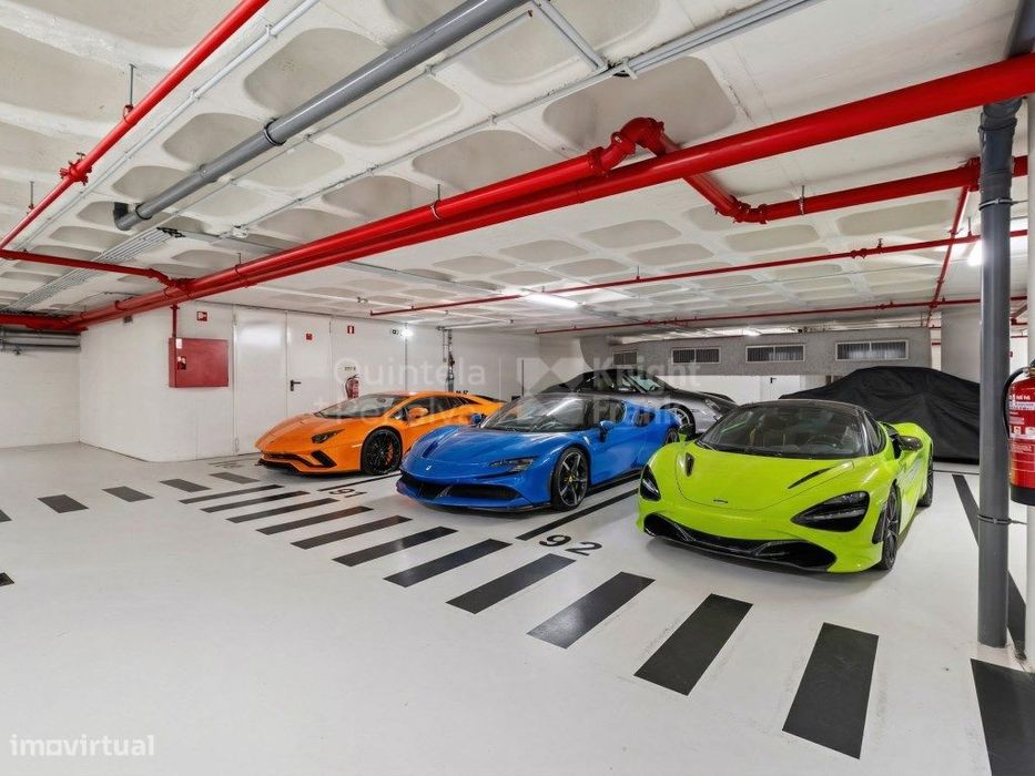 Lugar de estacionamento, no Linea Residences, Lisboa